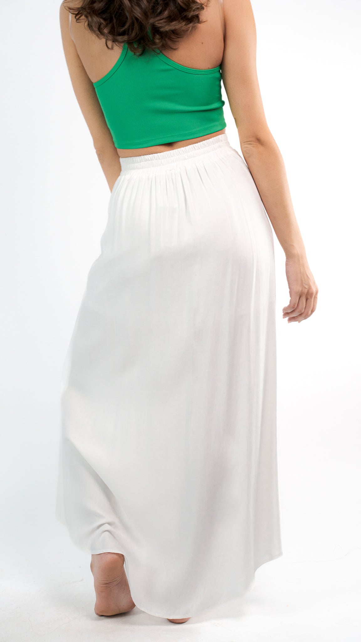 White double split outlet maxi skirt